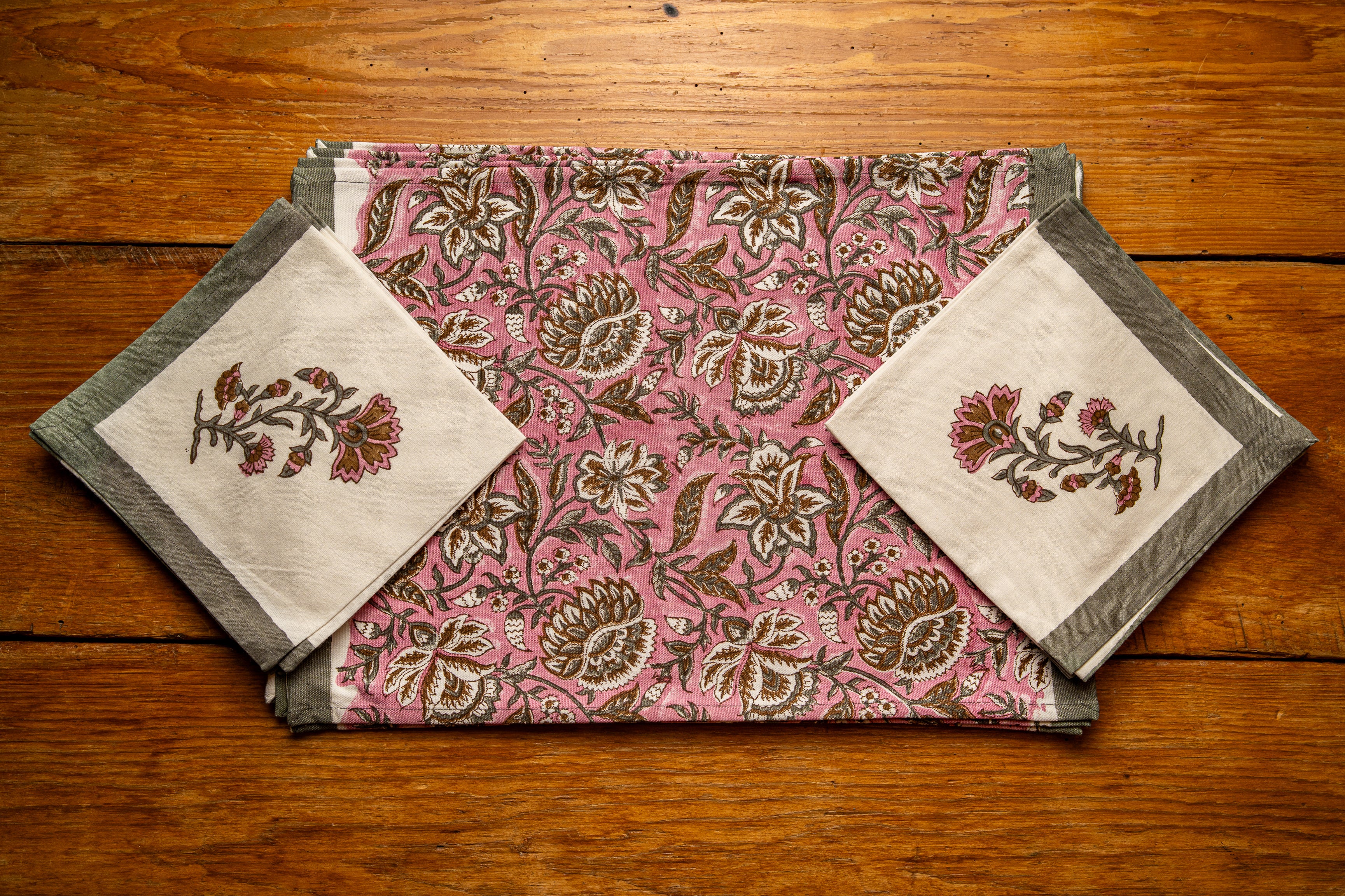 The Rose Courtyard (Set of 2)