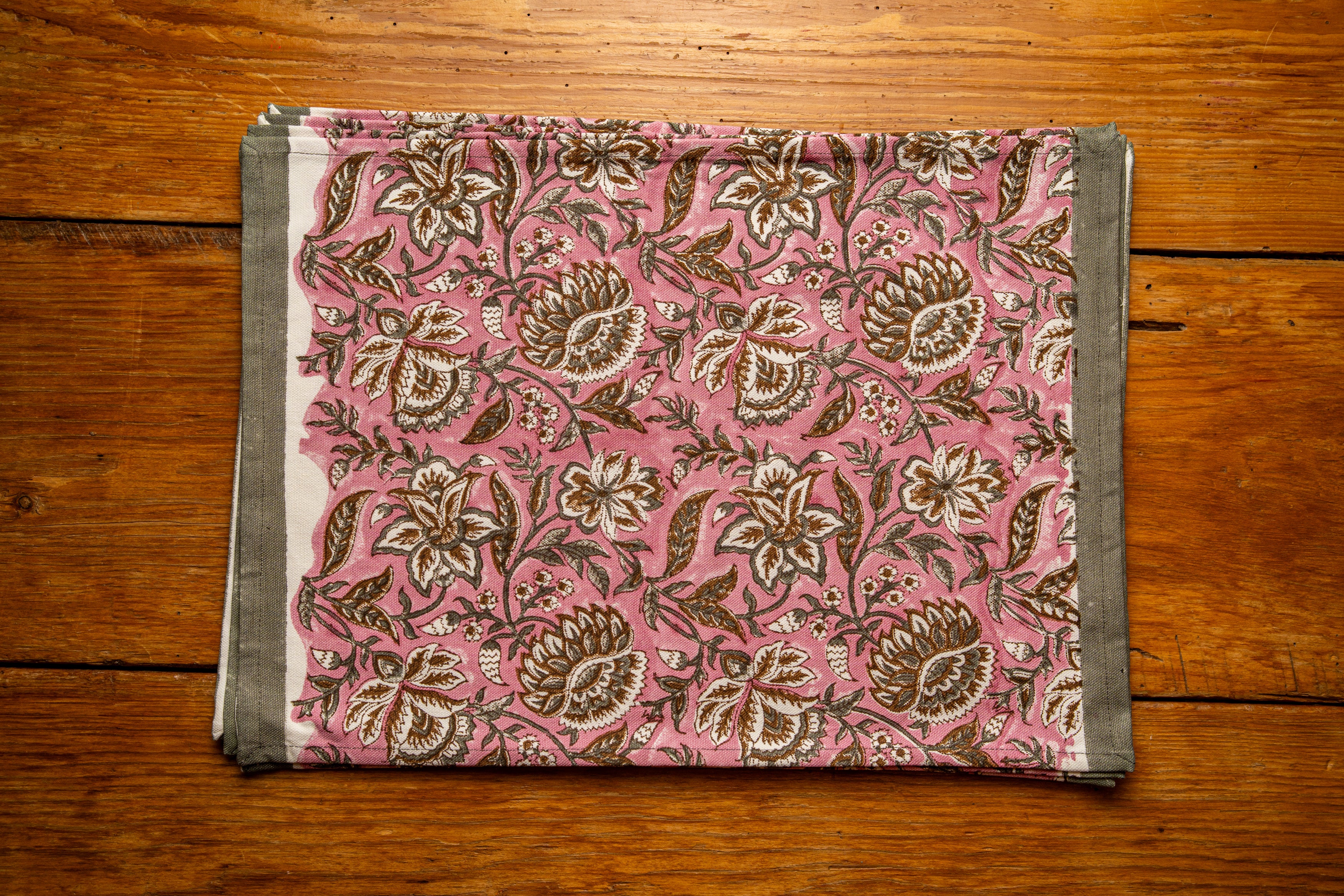 The Rose Courtyard (Set of 2)